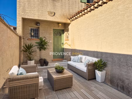 maison de 4 chambres  garage  et 2 places de parking