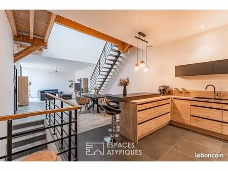 maison 7 pièces 220 m²