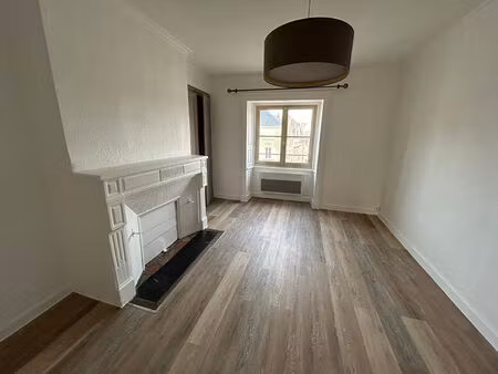 appartement t2 - place alphonse lepetit - hyper centre de poitiers