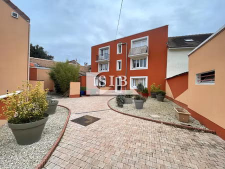 studio avec balcon - loyer 568 € + 40 €