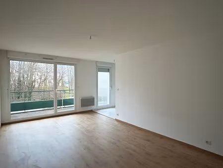 vandoeuvre proche polytech beau t3 de 65 m2 avec balcon et d