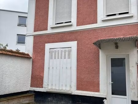 maison secteur av de laon/clairmarais