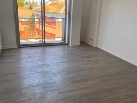 studio 1 pièce 24 m²