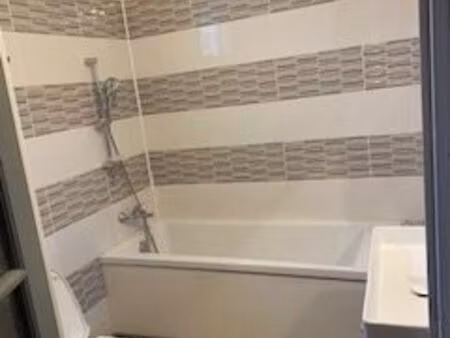 rer a 17 mn de chatelet maison de ville140m2 / 3ch /3sd eau/ 3wc a