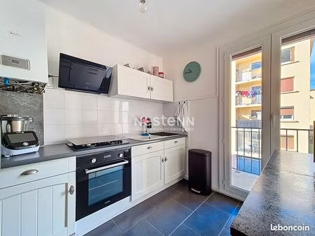 appartement 3 pièces 60 m²