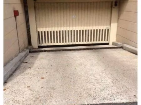 location parking alfortville