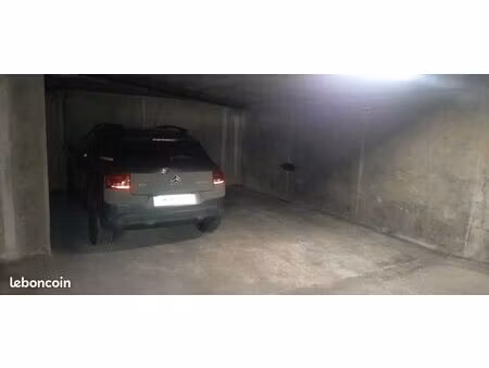 emplacement parking lyon7