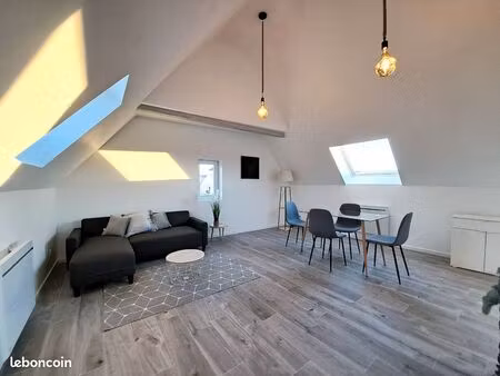 f2 meublé entièrement rénové