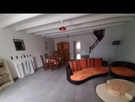 location maison de bourg 90 m2