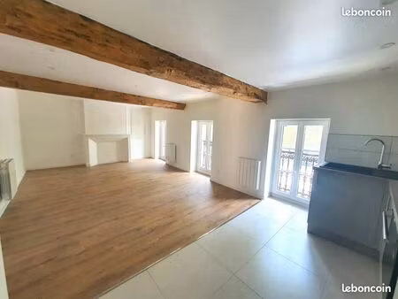 coup de cœur au centre de lavaur : t3 refait à neuf