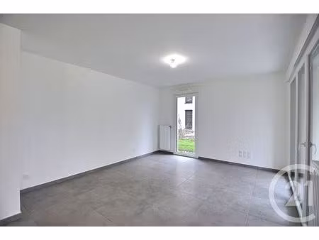 appartement t3 à louer - 3 pièces - 71 31 m2 - thonon les bains - 74 - rhone-alpes