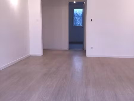 location appartement 3 pièces 60.55 m² à epinay-sur-seine (93800)  1 243 €