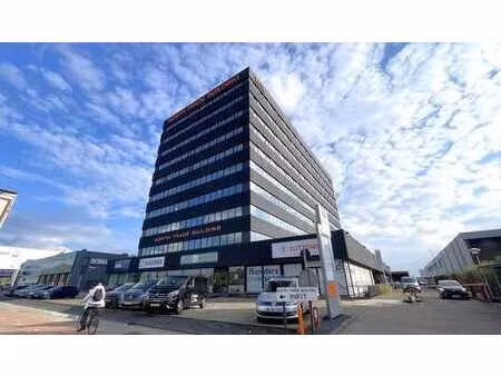 bureau aménagé à louer dans le north trade building à anver