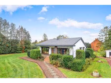 bungalow situé en zone rurale au 28a 60ca à scherpenheuvel.