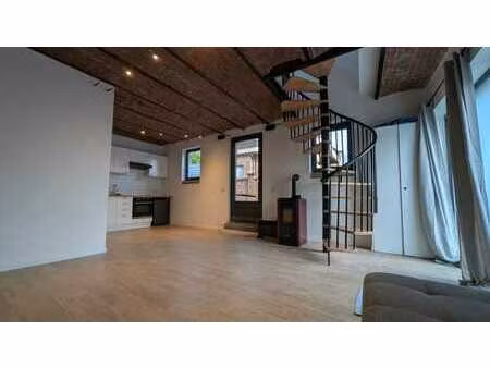 charmante maison atypique totalement rénovée