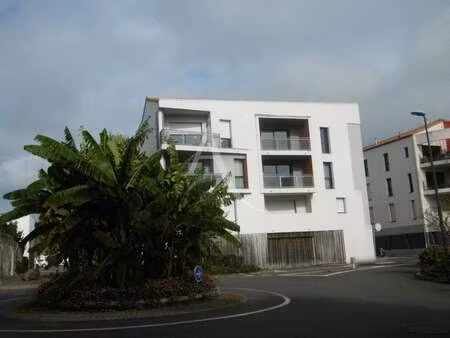 location appartement 3 pièces à challans (85300) : à louer 3 pièces / 79m² challans