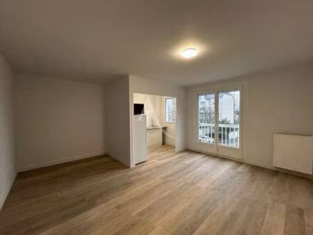 location appartement t1 au mans (72000) : à louer t1 / 32m² le mans