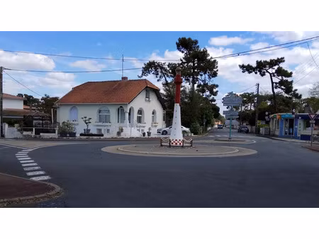 location meublée maison 3 pièces 65 m² à la tremblade (17390)  790 €