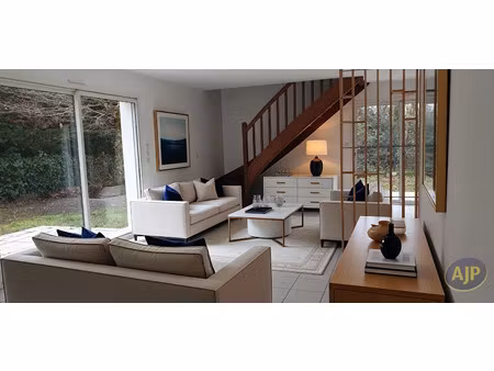 location maison 5 pièces 120 m² à saint-aubin-de-médoc (33160)  1 580 €