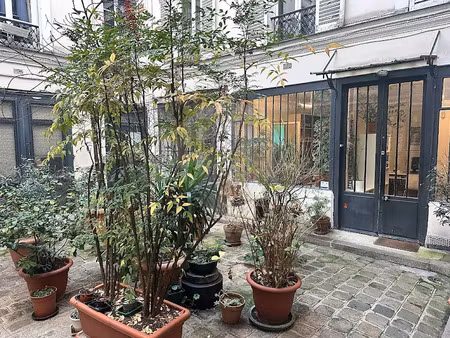 location locaux professionnels 53 m² à paris 11ème (75011)  1 900 €
