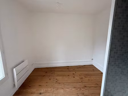 location appartement 2 pièces 22 m² à avesnes-sur-helpe (59440)  365 €