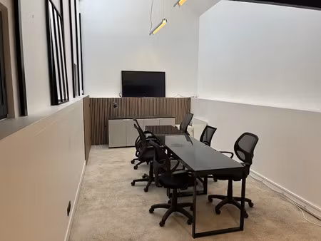 location locaux professionnels 60 m² à colombes (92700)  1 500 €