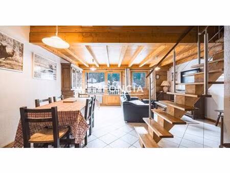 appartement 4 pièces + mezzanine au centre du grand-bornand