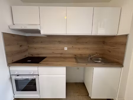 location appartement 4 pièces 65 m² à saint-martin-d'hères (38400)