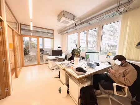 bureaux rénovés avec espace extérieur privatif