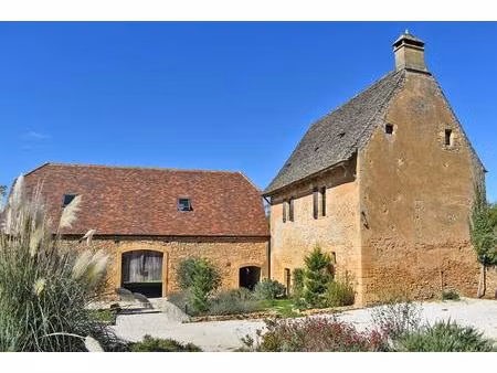 maison de caractère. saint genies 130 m2