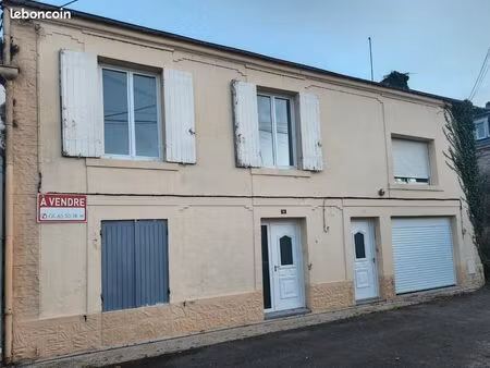 immeuble comportant deux maisons