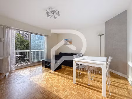 appartement issy-les-moulineaux 3 pièce(s) 66 m2