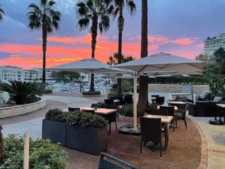 tabac presse - mandelieu - 55.12m² & 90m² terrasse