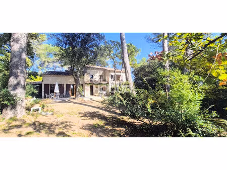 maison bouc bel air 7 pièces 178 m2 env sur une parcelle de 2068 m2.