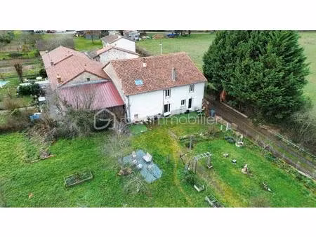 maison de 218 m² à blanzac