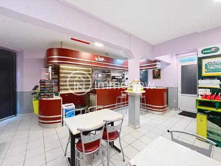 un ensemble immobilier dans le bourg de carolles