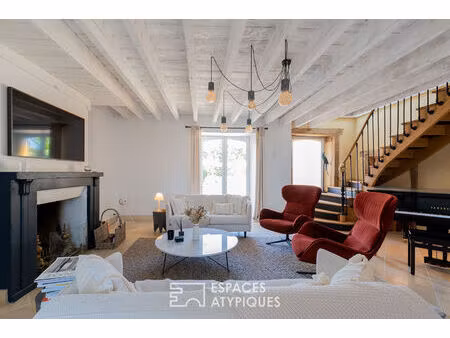 ancien corps de ferme rénové avec piscine aux portes de rennes