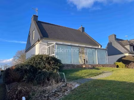 maison traditionnelle de 117 m² à rospez