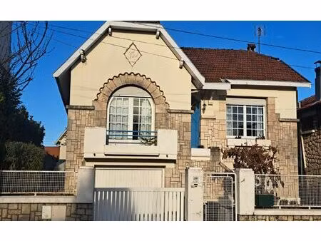 maison royan 106.9 m² t-4 à vendre  221 970 €