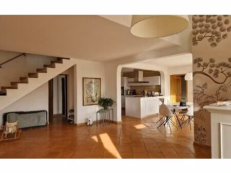 maison saint-martin-de-la-brasque 182.38 m² t-4 à vendre  997 500 €