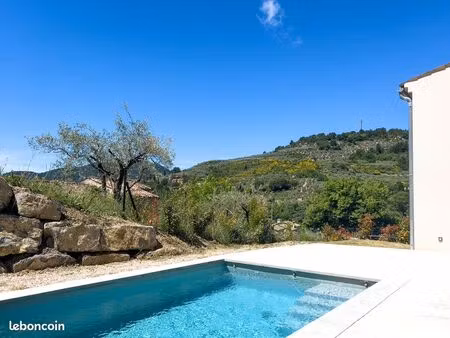 villa neuve proche centre-ville