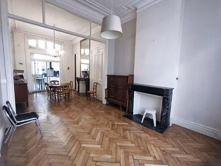 grand t1 bis rue d'esquermes lille