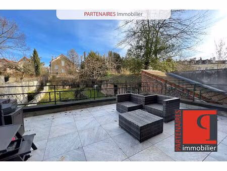 appartement 3 pièces avec grande terrasse