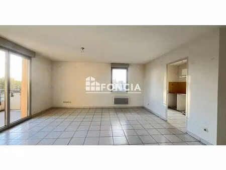 appartement 3 pieces avec terrasse et parking