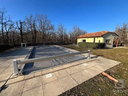 maison 3 chambres avec piscine au calme - proche entrée d'autoroute