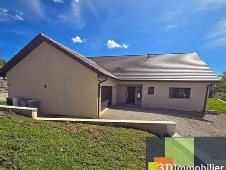 lons-le-saunier sud (39 jura)  vends grande maison contemporaine de plain pied avec piscin