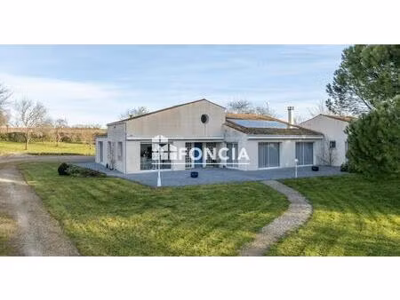 très belle maison de 200 m² – environnement paisible – prestations de qualité