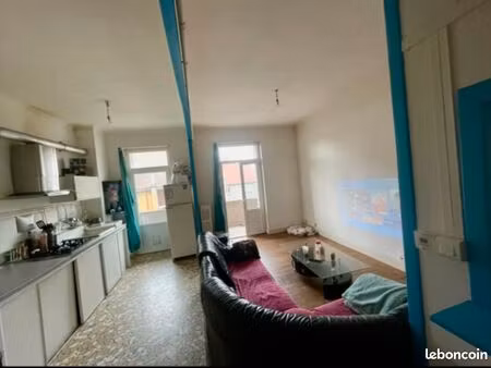 joli t2 dix minutes à pied du centre