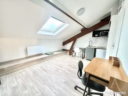 studio 1 pièce 14 m²
