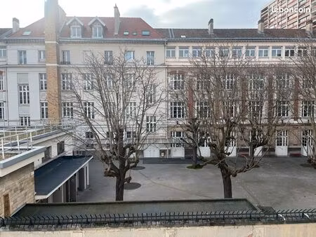 studio lumineux 17e proche square & métro